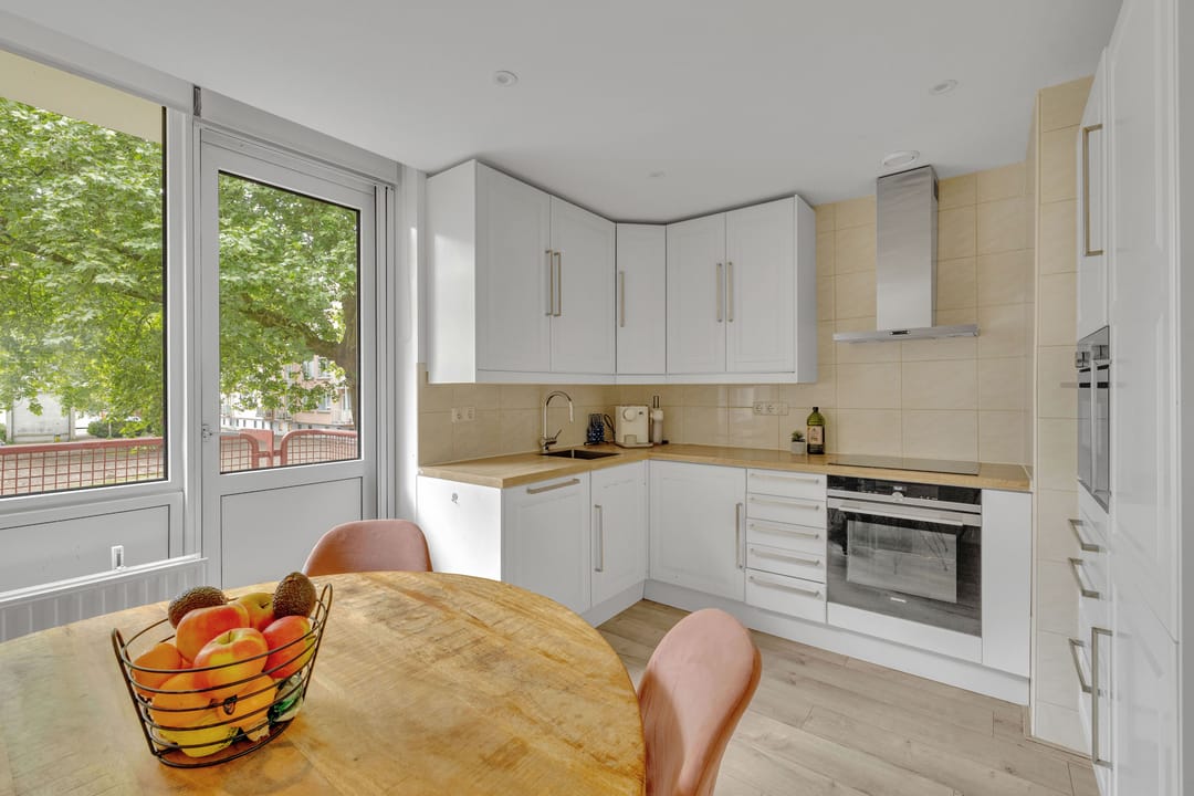 Foto 17 van Burgemeester Van Haarenlaan 875-B