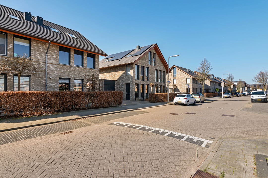 Photo 8 of Zuiderkeerkring 70