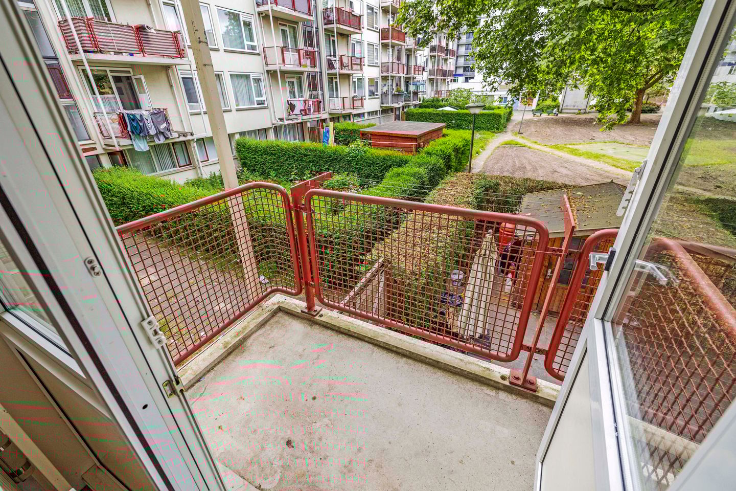 Foto 19 van Burgemeester Van Haarenlaan 875-B