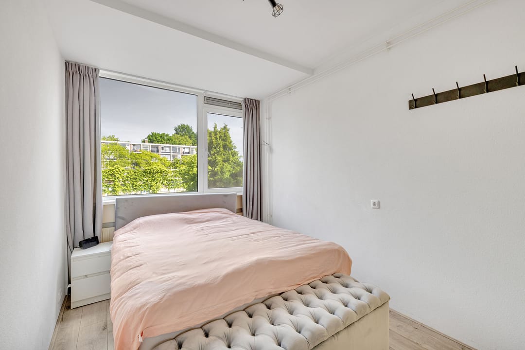 Foto 23 van Burgemeester Van Haarenlaan 875-B