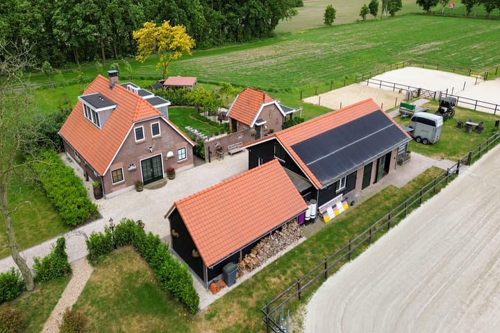 Photo 2 of Wolsbergerweg 18