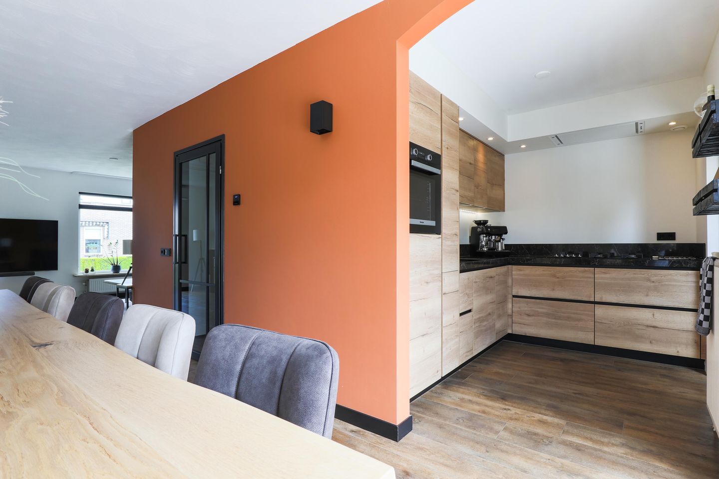 Photo 10 of Doorniksland 6