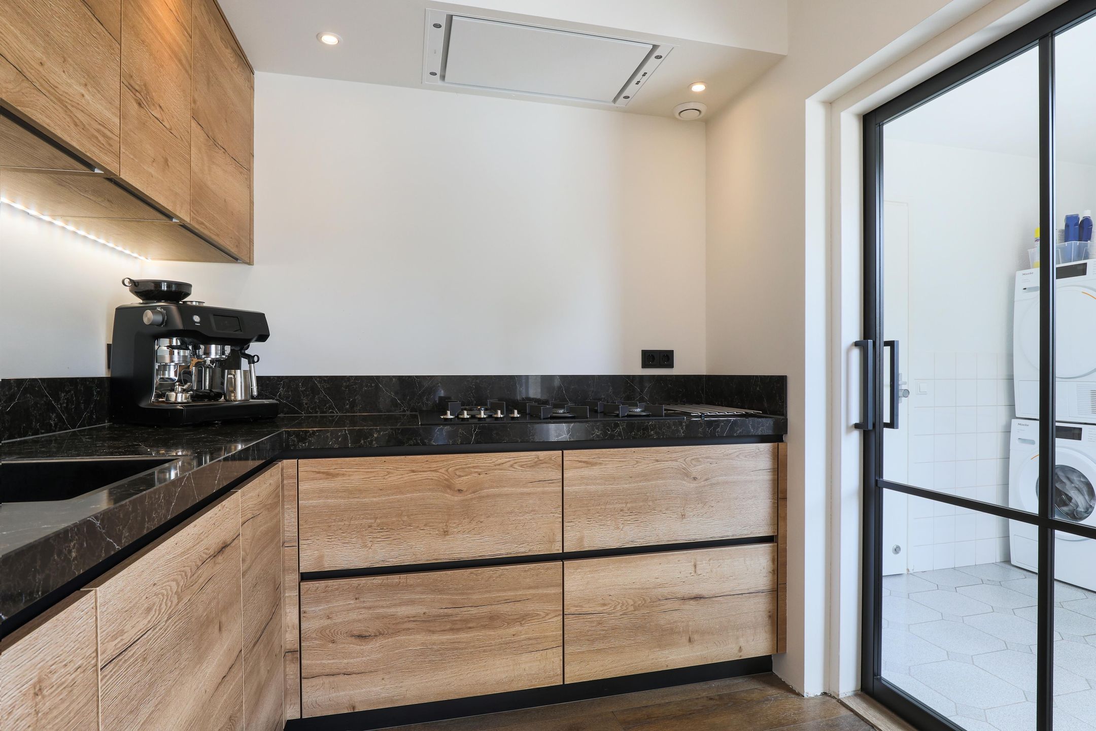 Photo 12 of Doorniksland 6