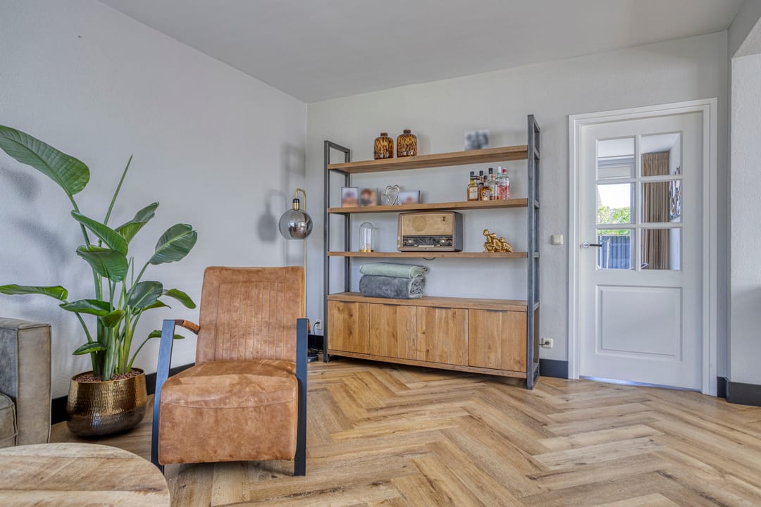 Foto 7 van Burgemeester van der Weidenlaan 56