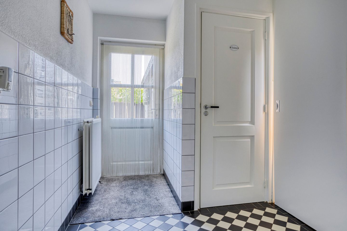 Foto 14 van Burgemeester van der Weidenlaan 56