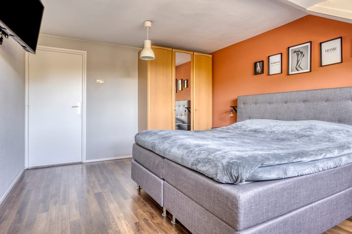 Foto 18 van Burgemeester van der Weidenlaan 56