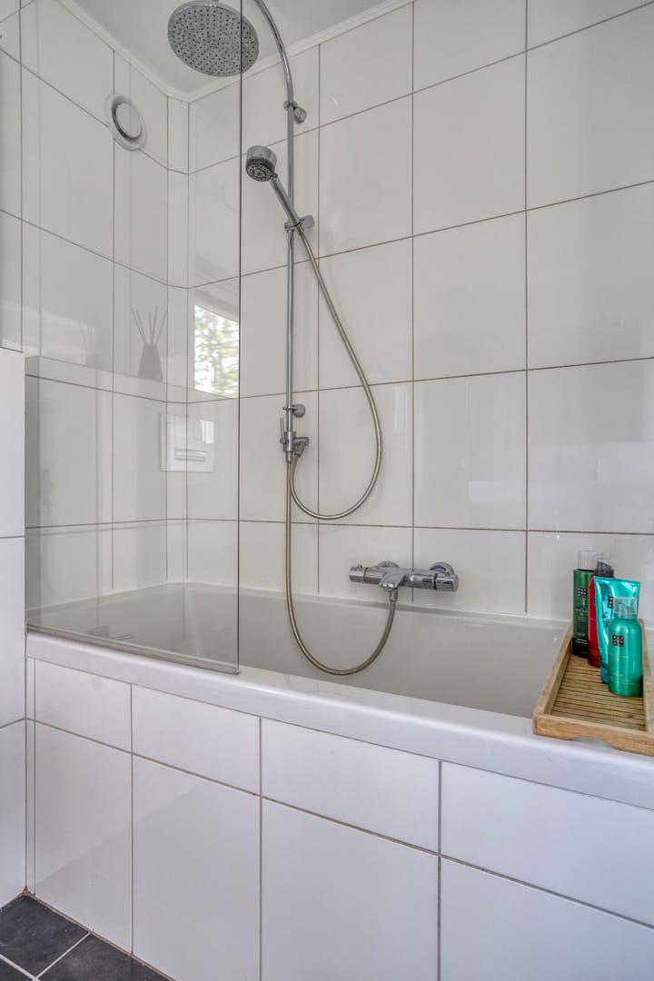 Foto 20 van Burgemeester van der Weidenlaan 56