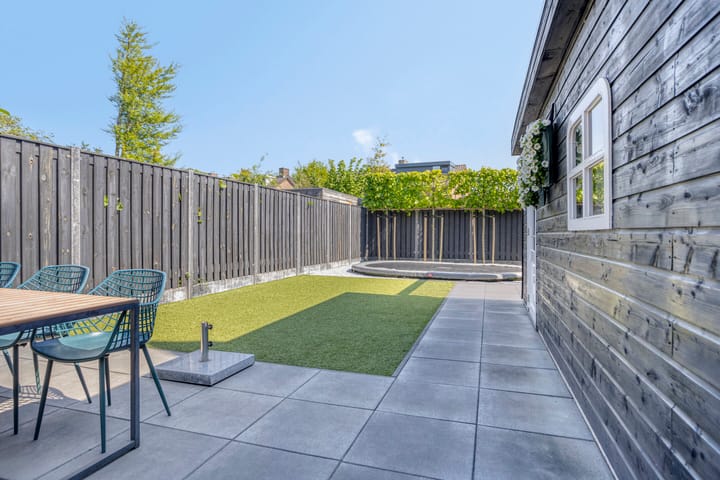 Foto 26 van Burgemeester van der Weidenlaan 56