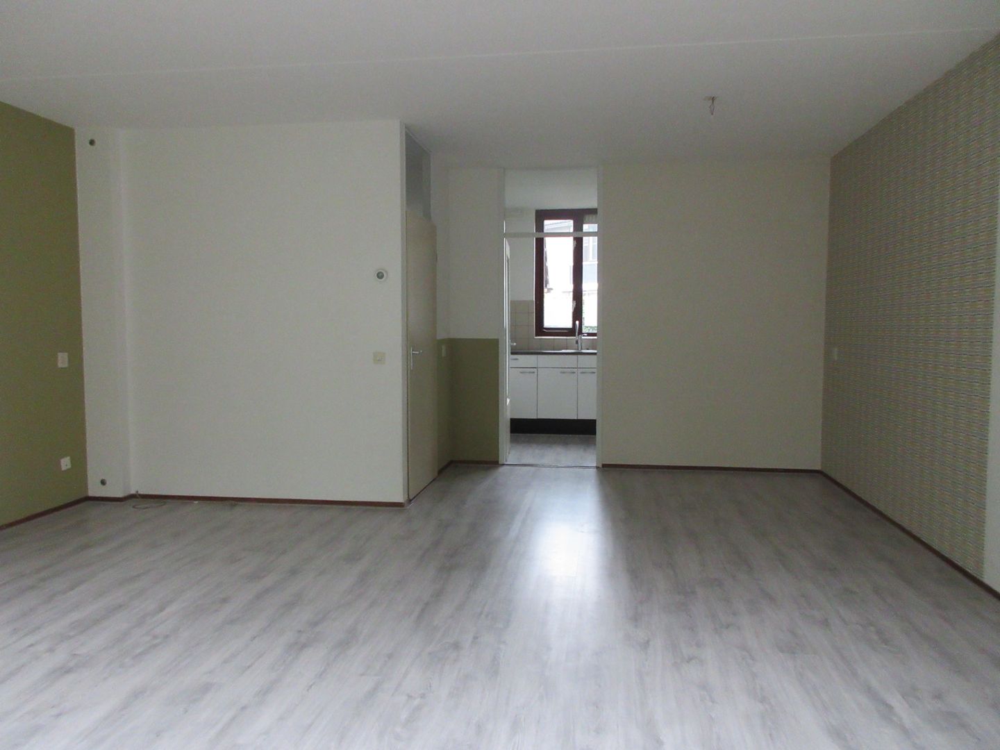 Foto 4 van Dorsvloer 9