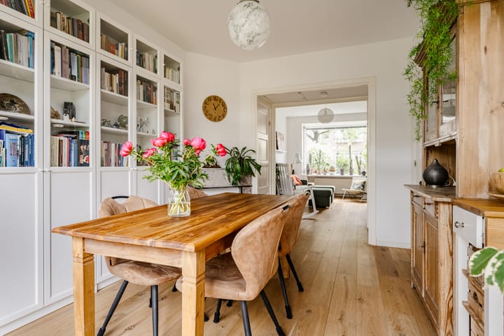 Photo 2 of Van Zeggelenstraat 86