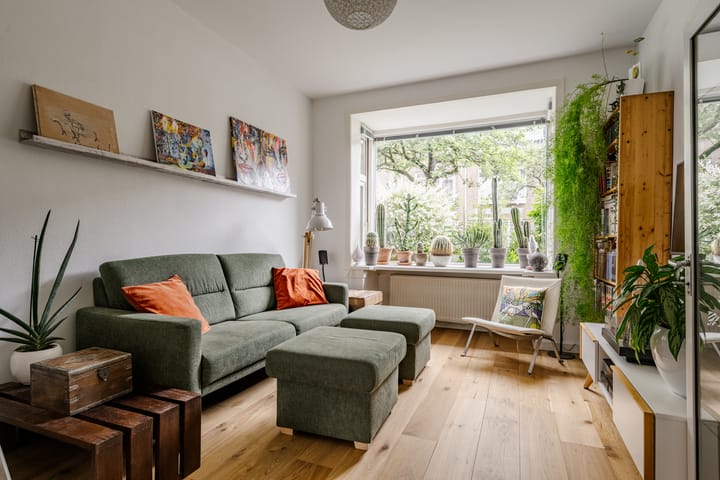 Photo 4 of Van Zeggelenstraat 86