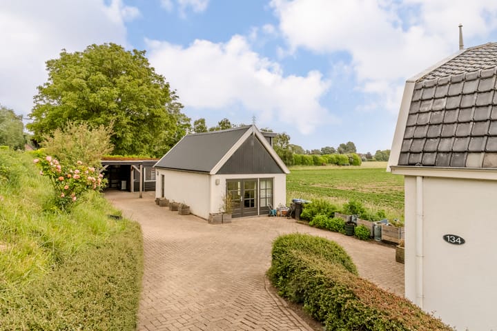 Photo 21 of Buitendijk 134