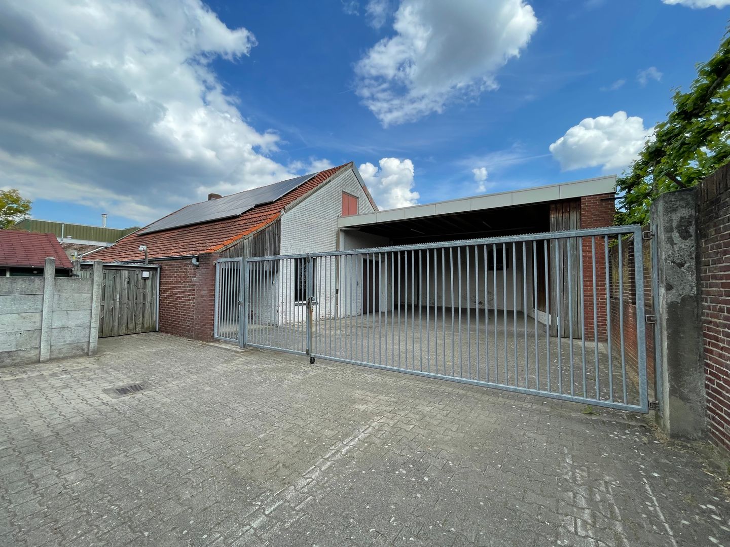 Bekijk foto 1 van Zandstraat 2