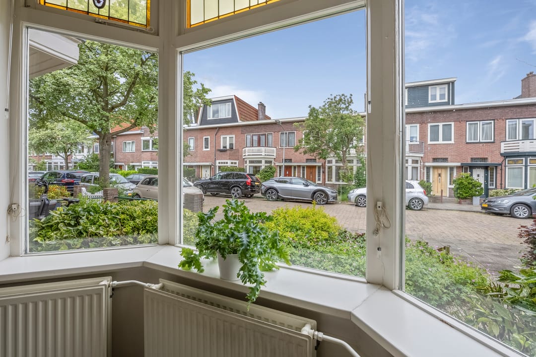 Photo 8 of Deckerstraat 15