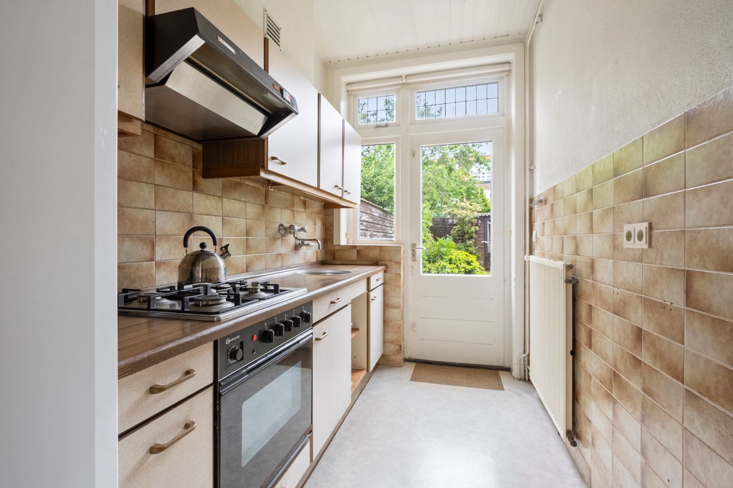 Photo 19 of Deckerstraat 15