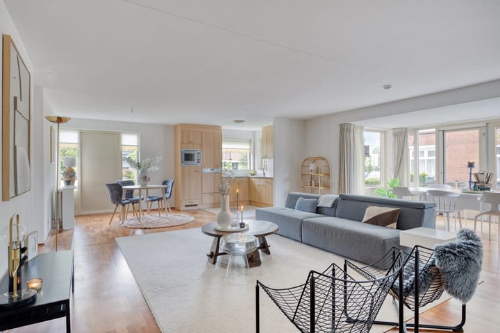 Photo 12 of Denekamperstraat 16-A