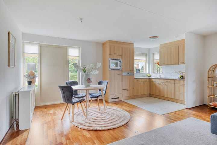 Photo 21 of Denekamperstraat 16-A