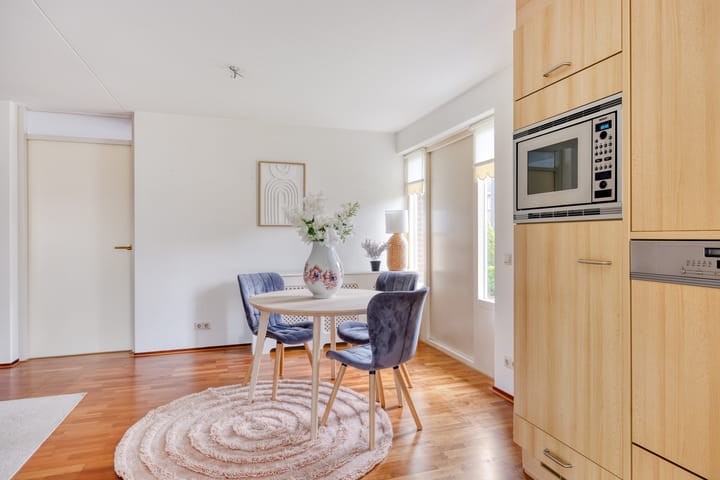 Photo 24 of Denekamperstraat 16-A