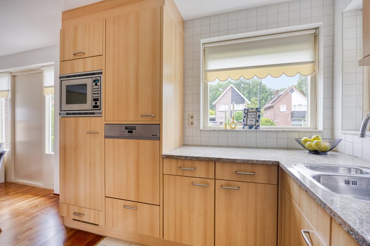 Photo 25 of Denekamperstraat 16-A