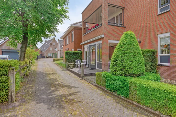 Photo 34 of Denekamperstraat 16-A
