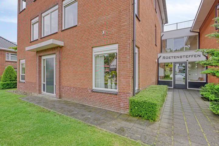 Photo 38 of Denekamperstraat 16-A