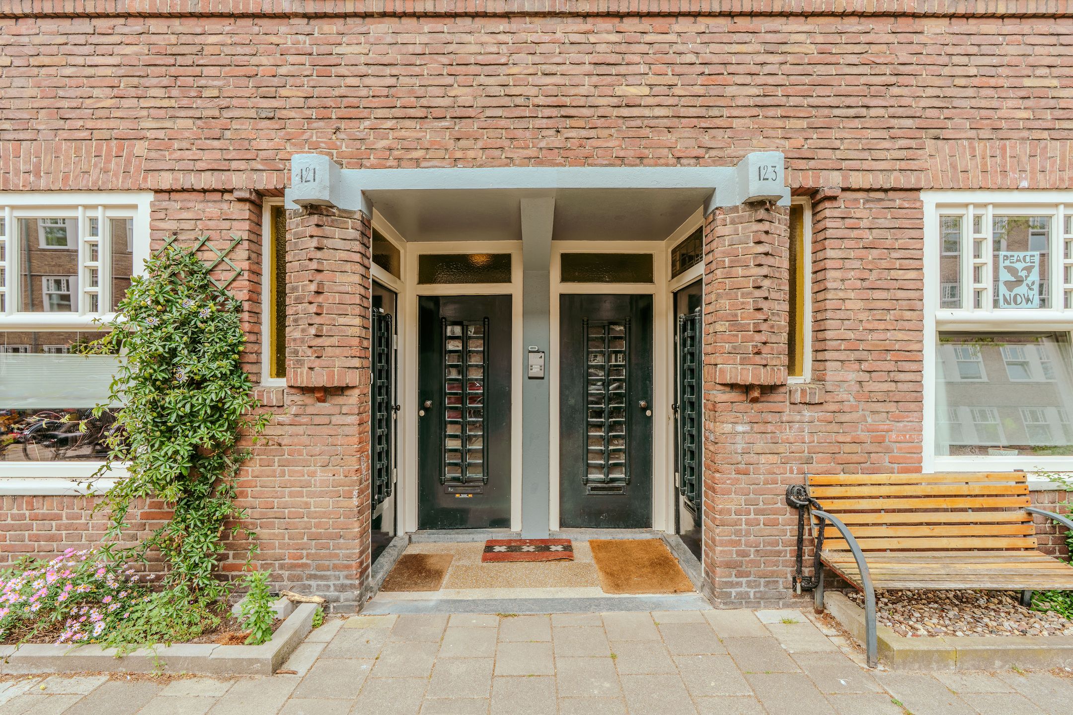 Foto 3 van Van Spilbergenstraat 121-3