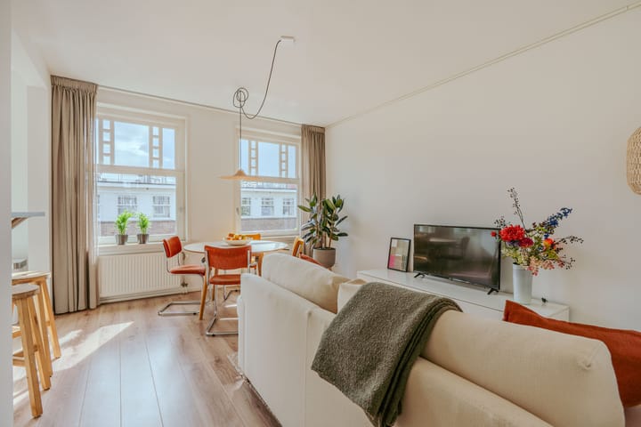 Foto 4 van Van Spilbergenstraat 121-3