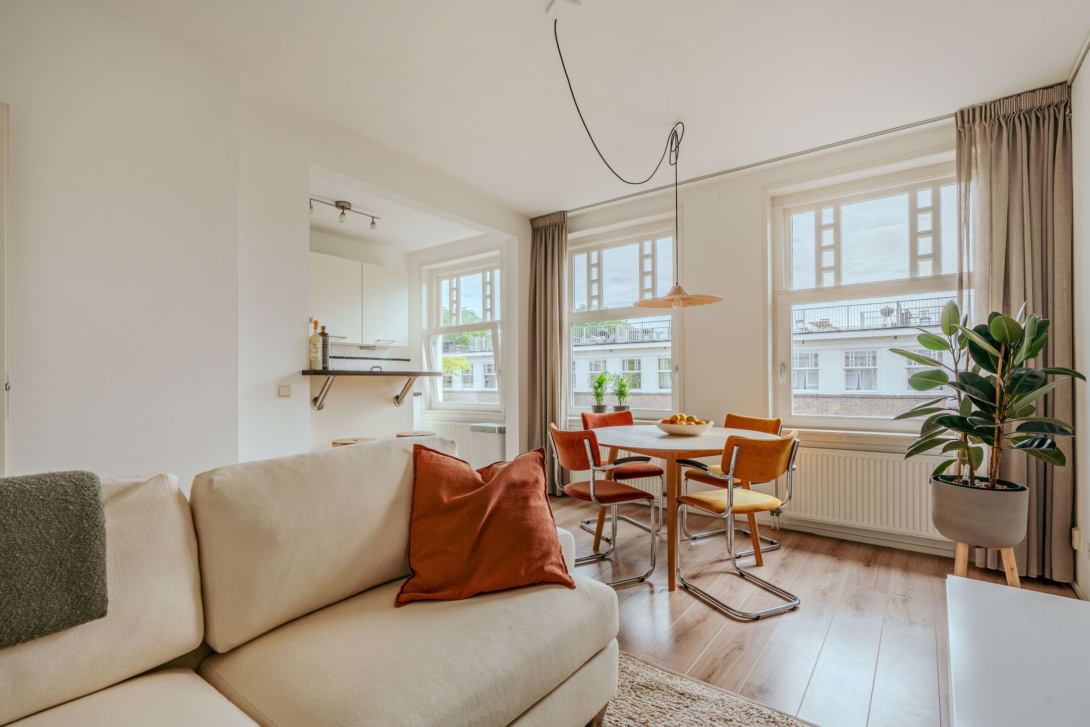 Foto 6 van Van Spilbergenstraat 121-3