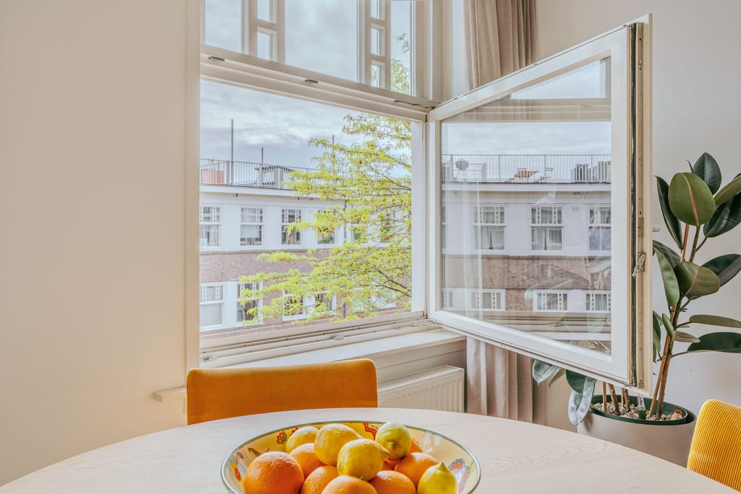 Foto 16 van Van Spilbergenstraat 121-3