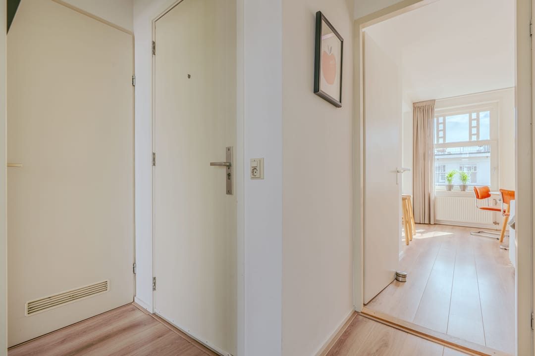 Foto 17 van Van Spilbergenstraat 121-3