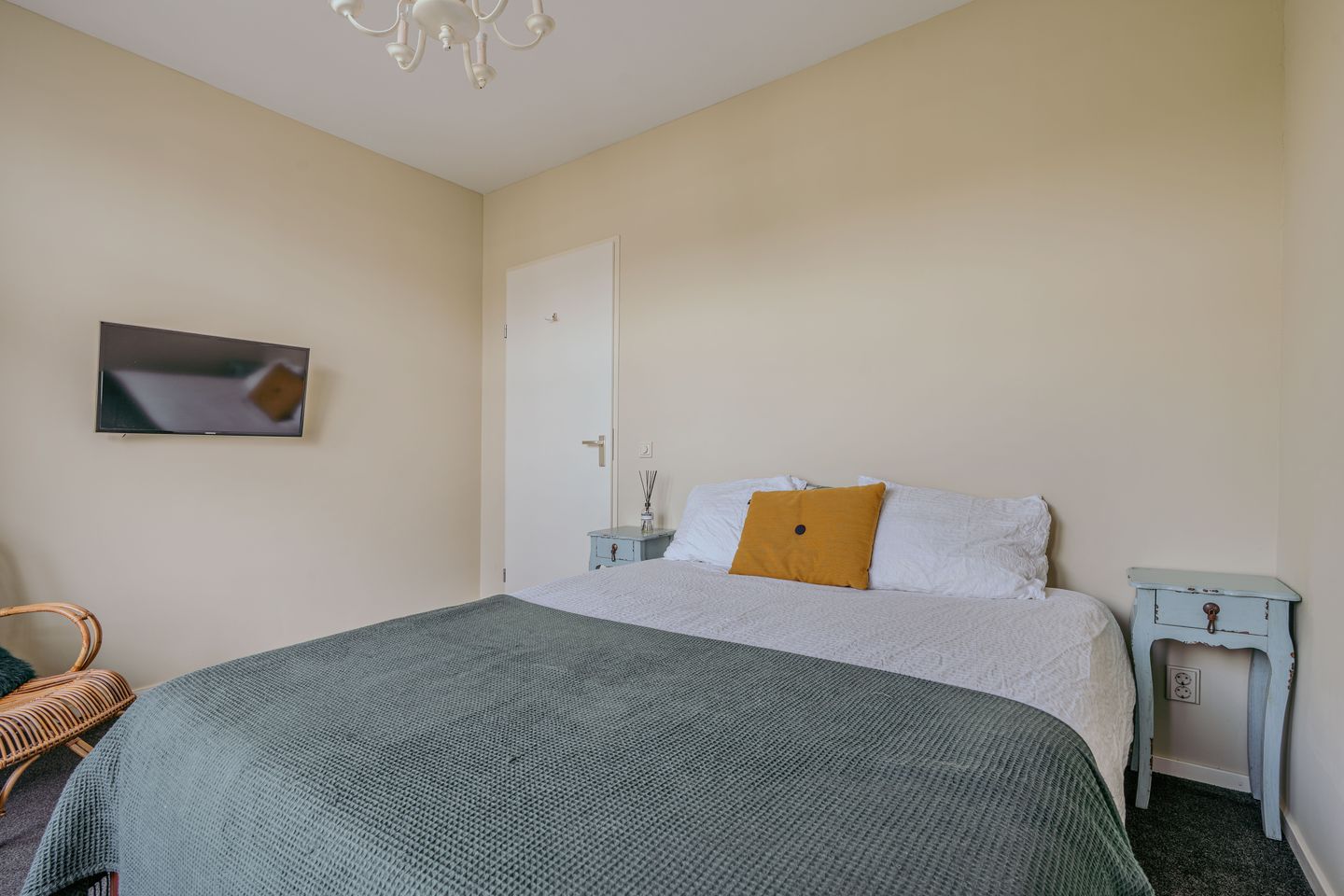 Foto 19 van Van Spilbergenstraat 121-3