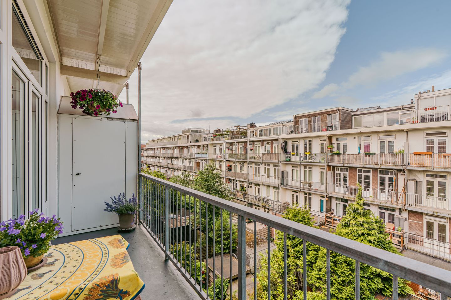 Foto 25 van Van Spilbergenstraat 121-3