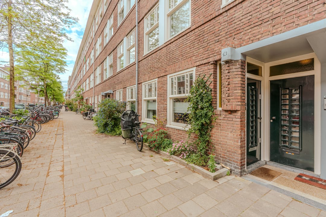 Foto 28 van Van Spilbergenstraat 121-3