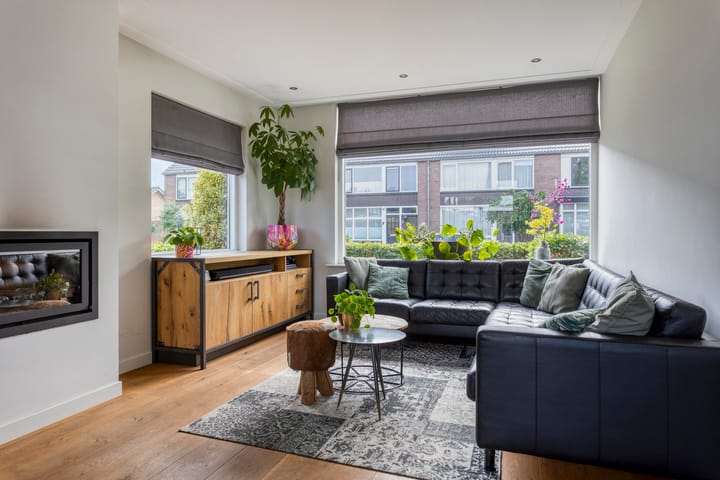 Photo 4 of Godfried van Rhenenlaan 2