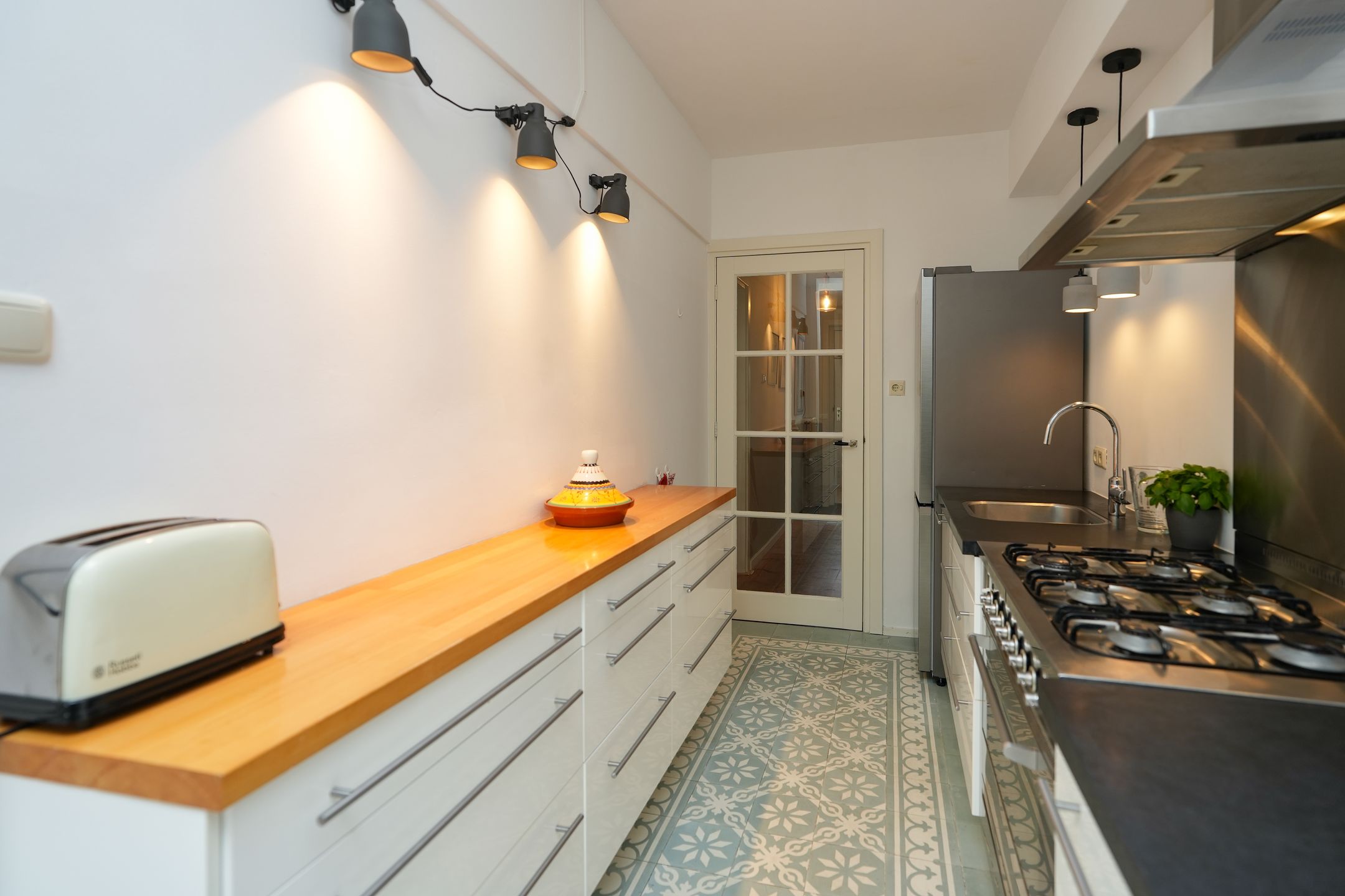 Photo 12 of van Beethovenstraat 47