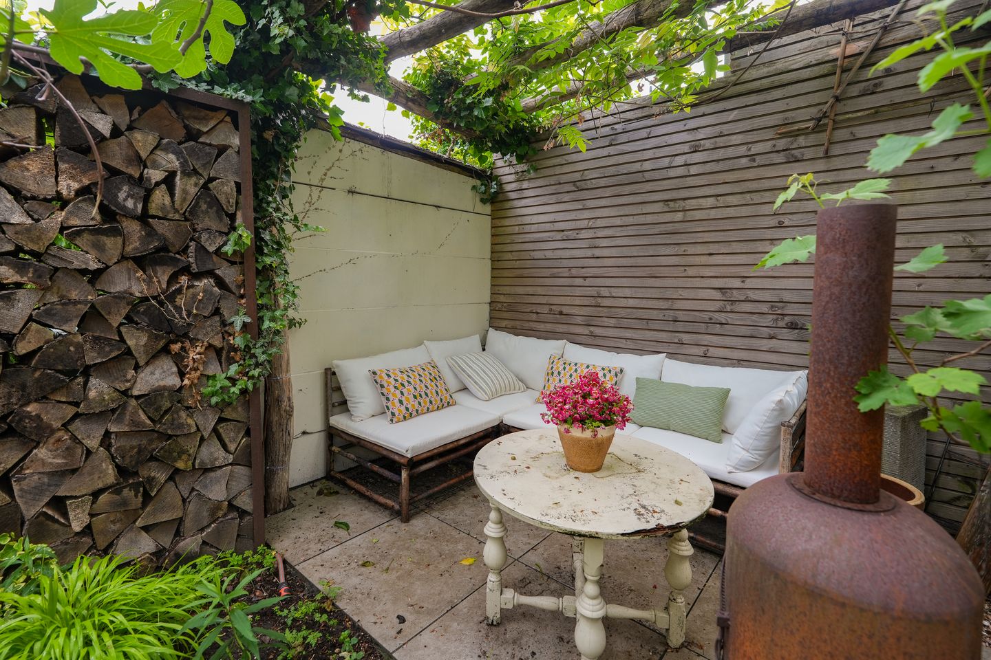 Photo 40 of van Beethovenstraat 47