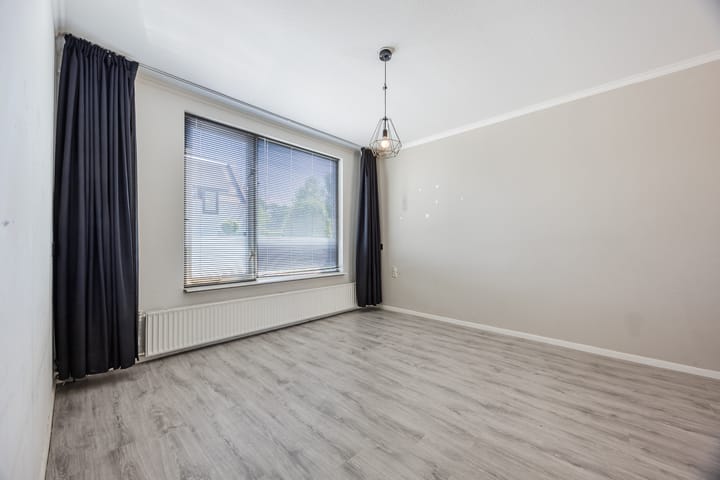 Foto 12 van Raam 829