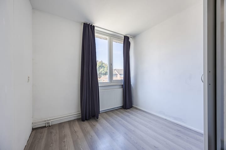 Foto 25 van Raam 829