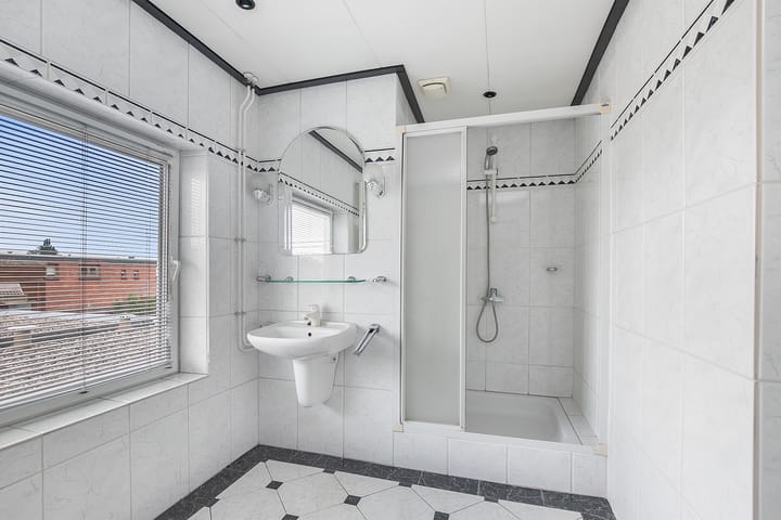 Photo 9 of Willemsweg 9