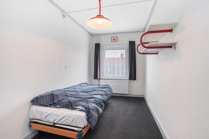 Photo 12 of Willemsweg 9