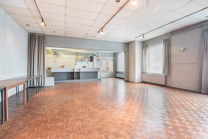 Photo 17 of Willemsweg 9