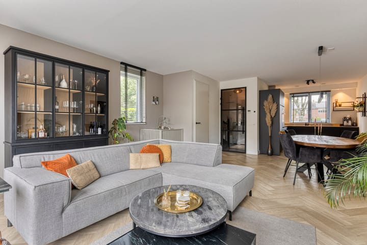 Photo 2 of Rembrandtstraat 1