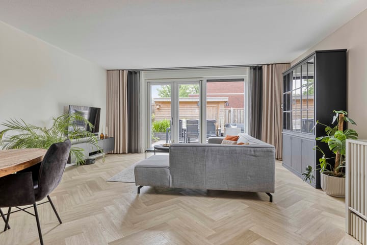 Foto 15 van Rembrandtstraat 1