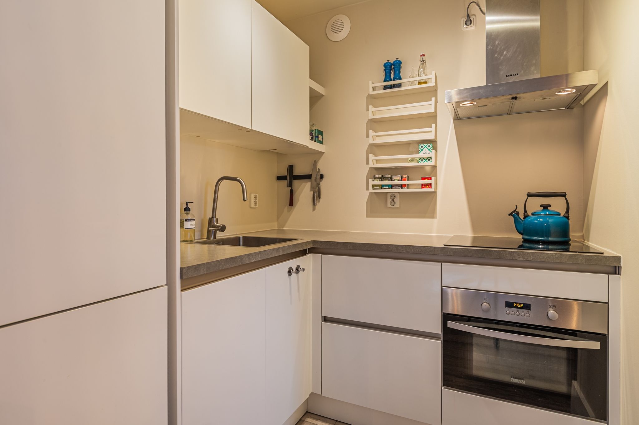 Foto 9 van Marowijnestraat 14-H