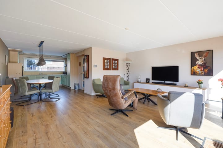 Foto 9 van Schorsmos 10