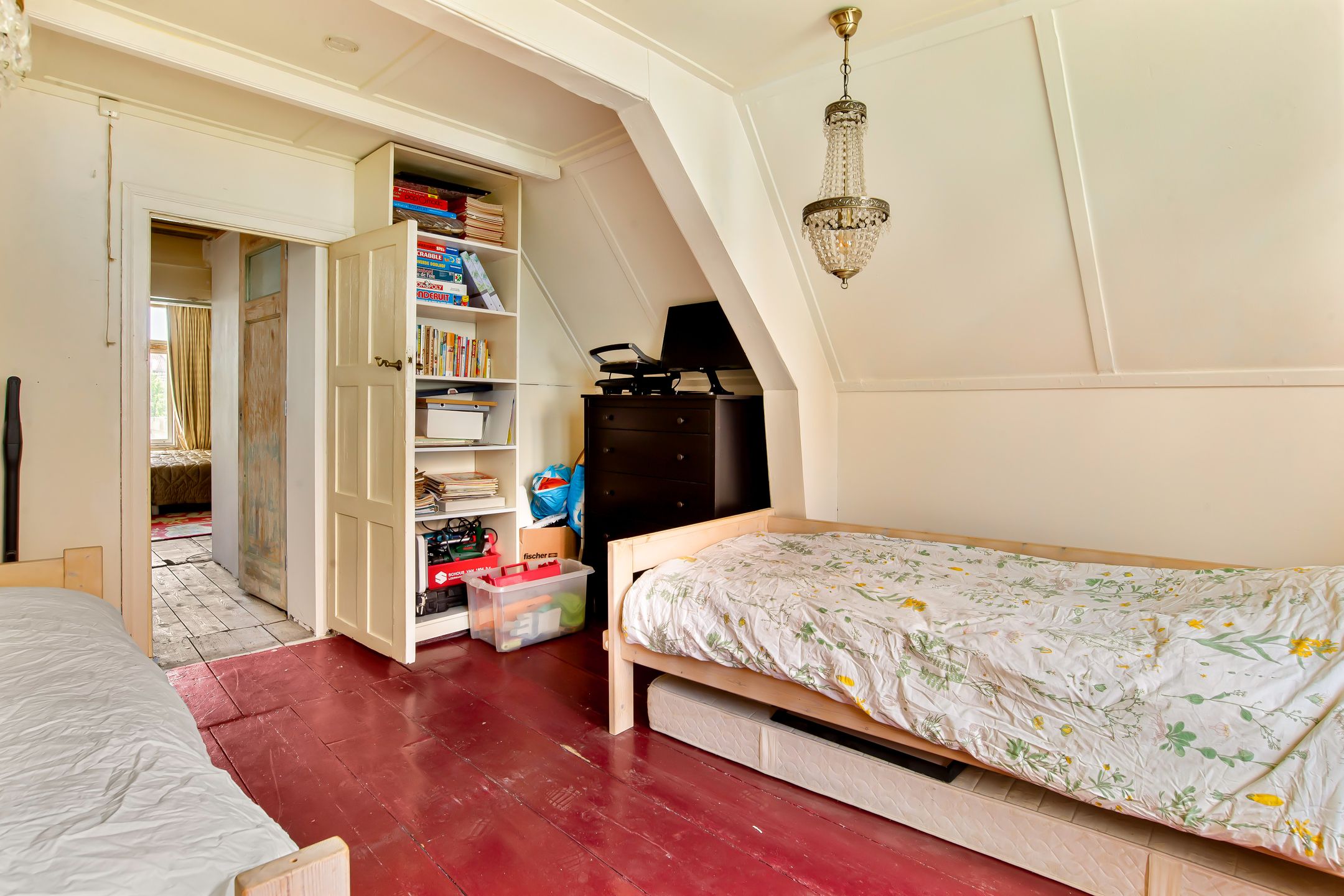 Foto 27 van Warmoesstraat 19