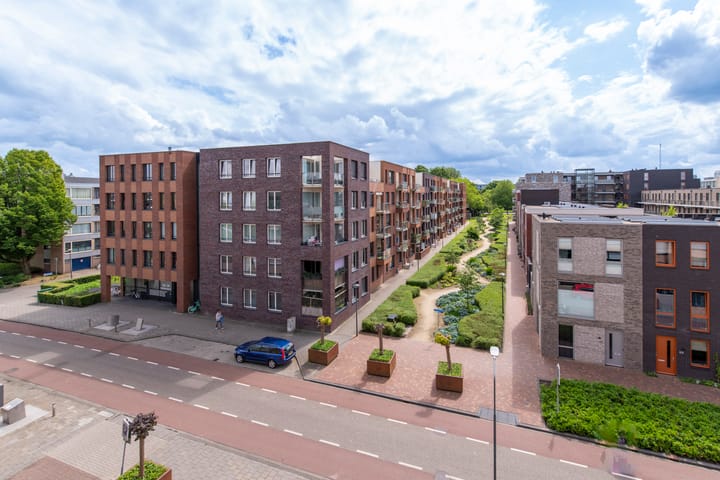 Foto 2 van Schrijverspark 57