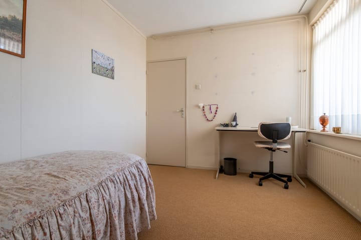 Foto 11 van Schrijverspark 57