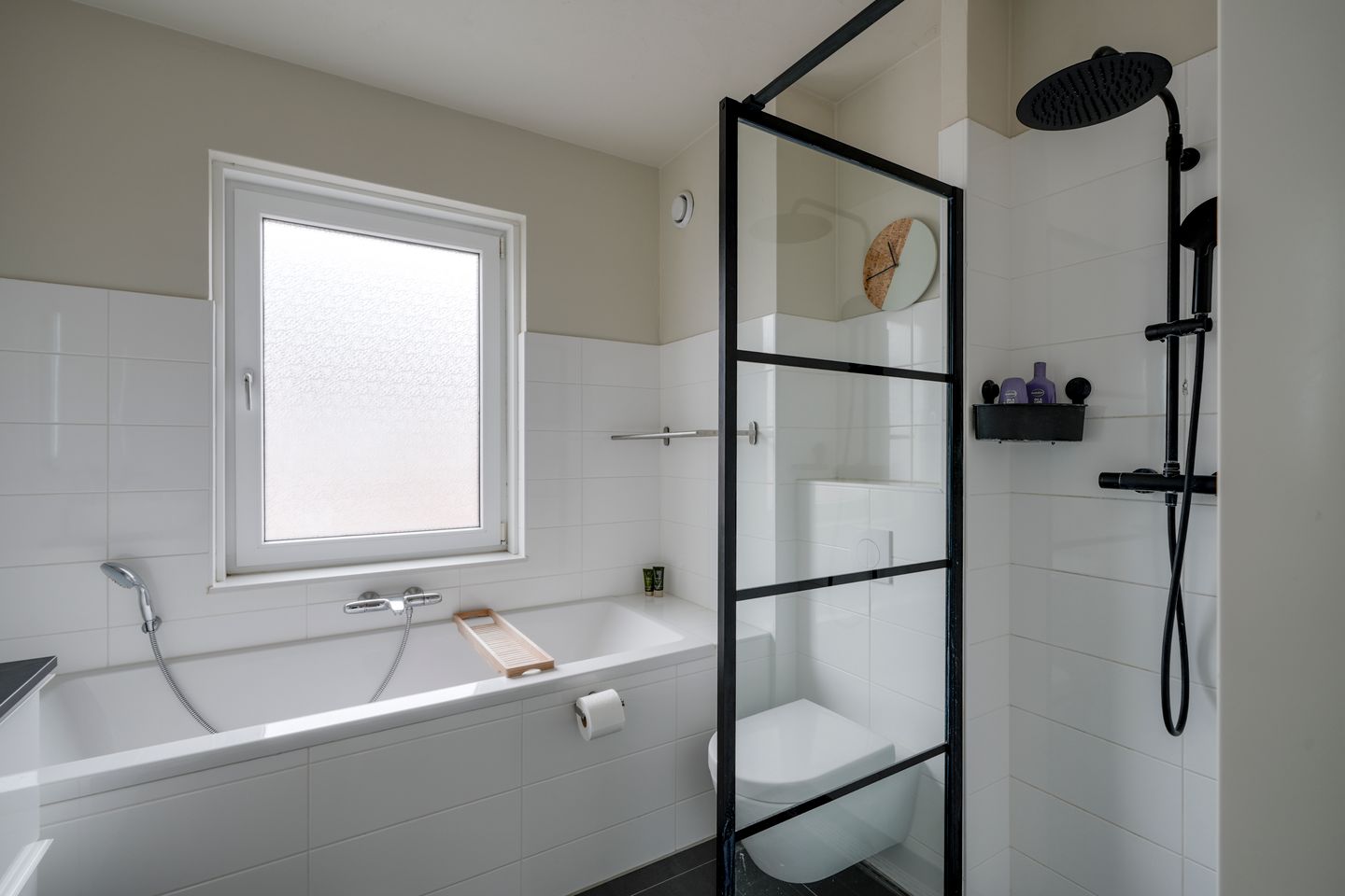 Foto 25 van Hof van Voorvliet 24