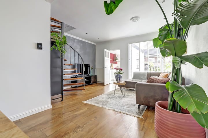 Foto 8 van Julianaplein 17